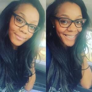 Meet your Posher, Yvette